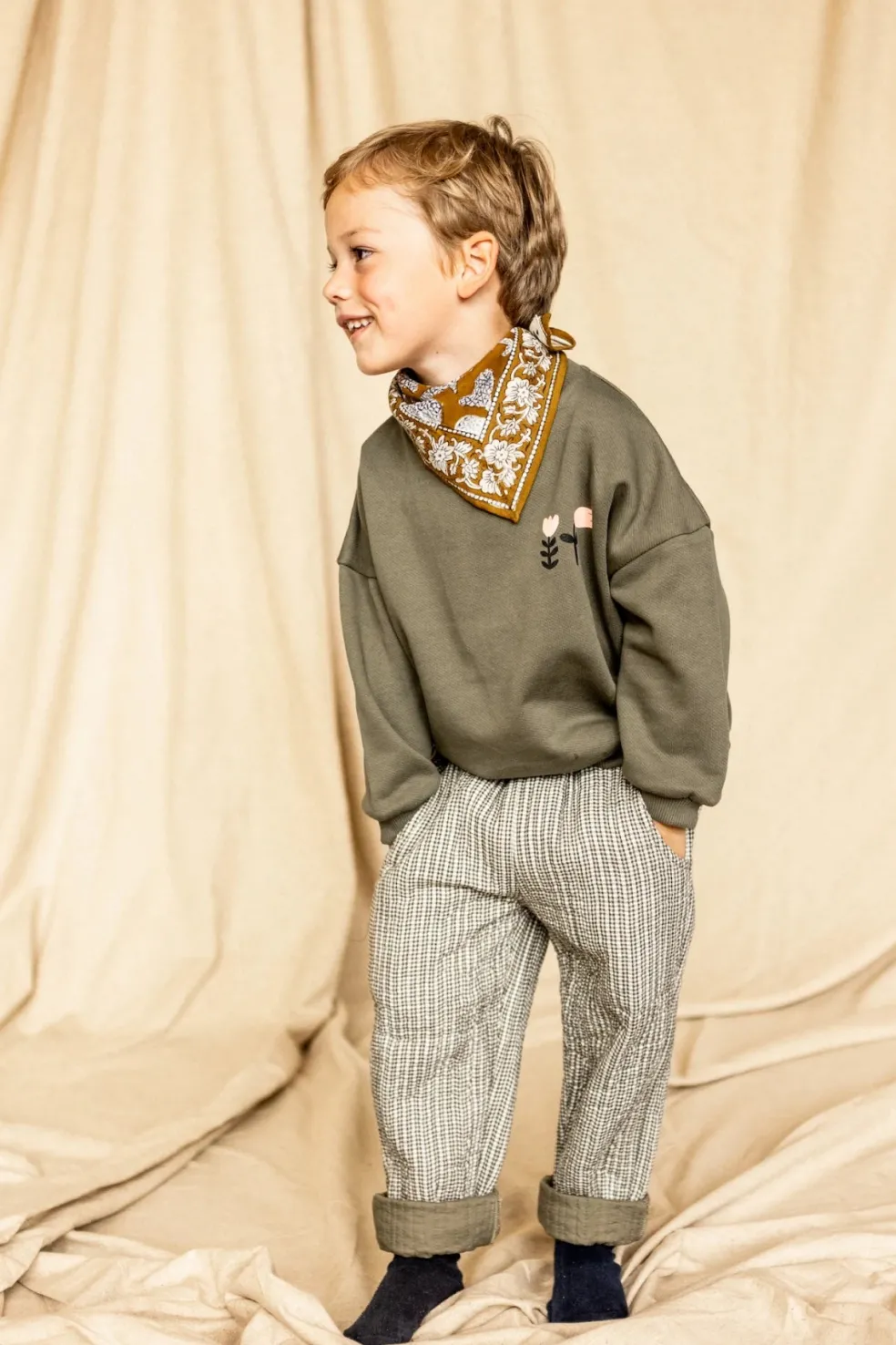 pantalon_preeti_khadi_kak_2.webp Pantalon Preeti Khadi Kaki - Apaches Collections